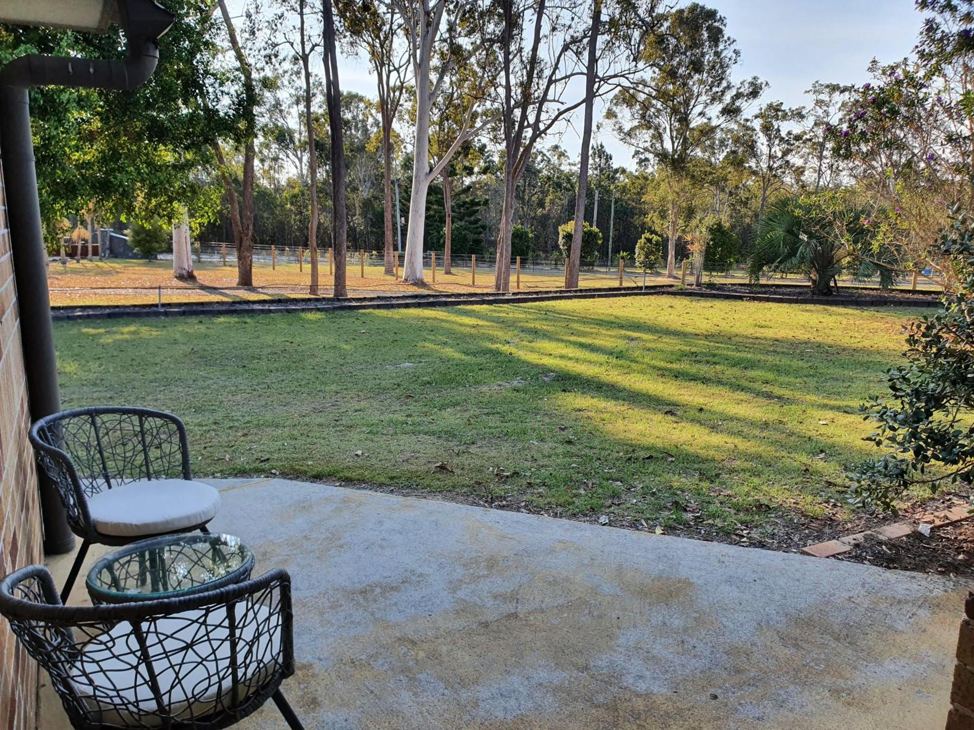 Luxurious Countryside Retreat - Visit Our Private On Our Acreage Property! *